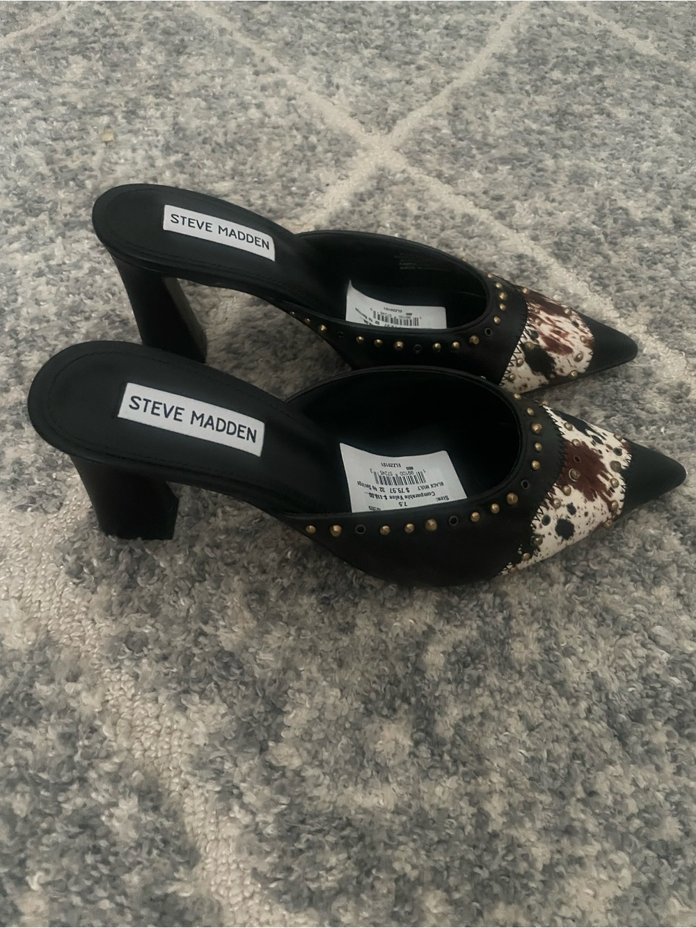 Steve Madden Black Mules with Brown & White Cow-Print Toe and Gold Studs - Picture 2 of 5